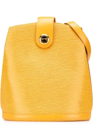 LOUIS VUITTON 1996 Epi Cluny shoulder bag