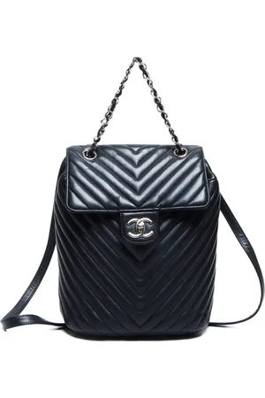 CHANEL 2015-2016 V-Stitch backpack