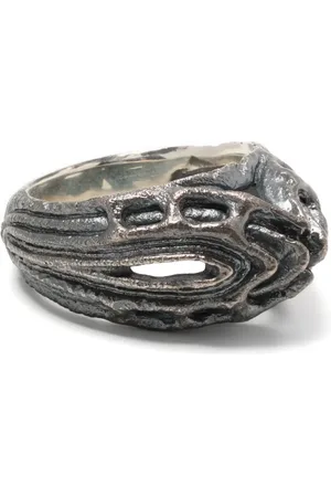 JULIUS Carved vintage-effect ring