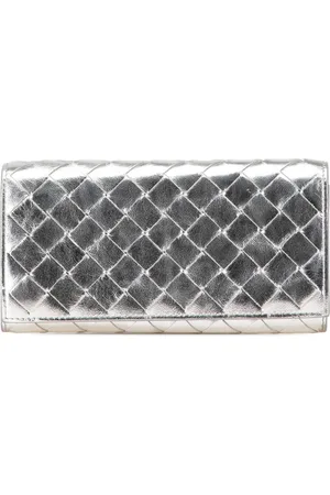 Bottega Veneta 2012-2024 Intrecciato Laminated Leather Flap Wallet long wallets