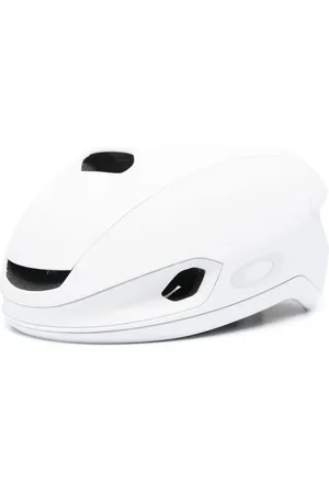 Oakley Aro 7 Road helmet