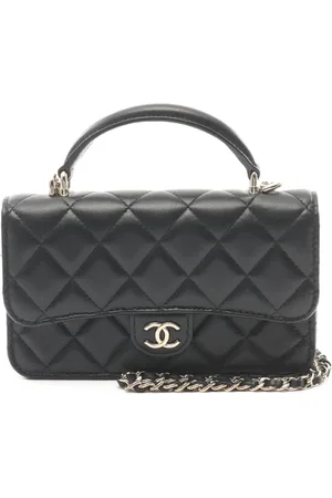 CHANEL 2021 Interlocking CC two-way bag