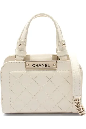CHANEL 2016-2017 Click shopping bag