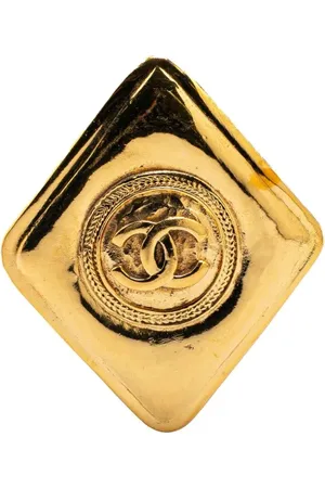 CHANEL 1970-1980 Plated CC Diamond Brooch costume brooch