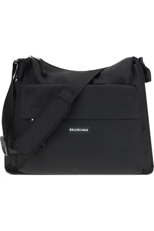Balenciaga Logo-tag shoulder bag