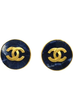 CHANEL 1995 CC Button earrings