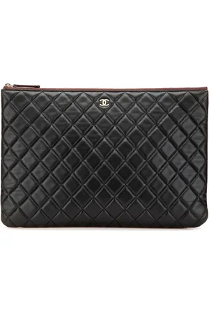 CHANEL 2014-2015 Large Quilted Lambskin O Case clutch bag