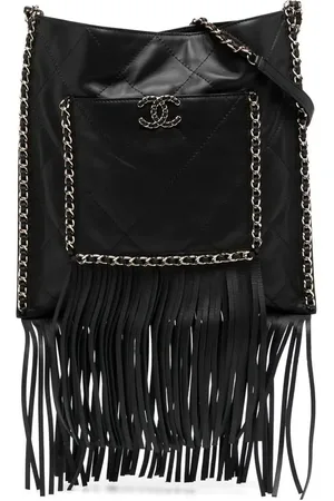 CHANEL Diamond-quilted CC fringed shoulder bag