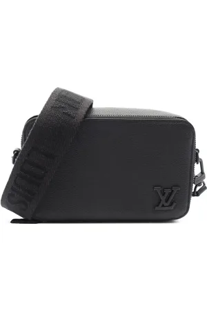 LOUIS VUITTON 2021 Alpha Wearable shoulder bag