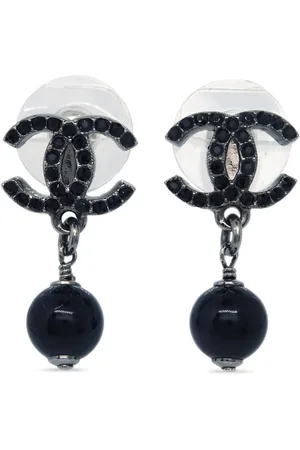 CHANEL 2009 Interlocking CC earrings