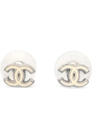 CHANEL 2006 CC stud earrings