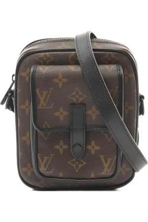 LOUIS VUITTON 2021s Christopher cross body bag