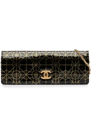 CHANEL 2008-2009 Paris Moscou Vinyl Moujik Clutch with Chain crossbody bag