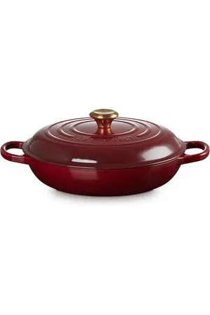 Le Creuset Signature cast iron casserole (35.2cm)