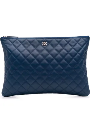 CHANEL 2018 Large Quilted Lambskin O Case clutch bag