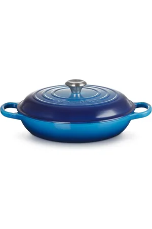 Le Creuset Signature cast iron casserole (40.2cm)