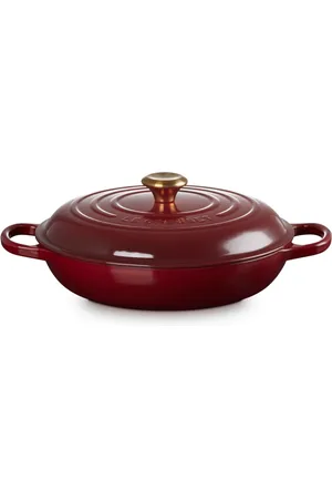 Le Creuset Signature cast iron casserole (40.2cm)