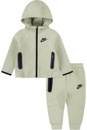 Nike Logo-embroidered tracksuit set