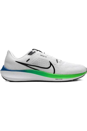 Nike Pegasus 40 "Platinum Tint/Green Strike" sneakers