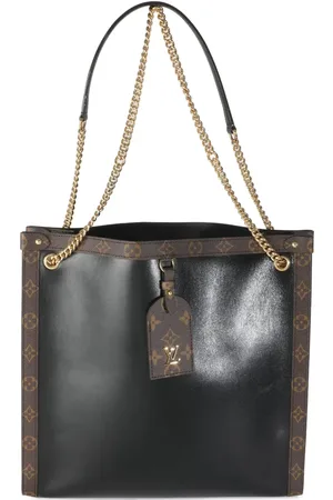 LOUIS VUITTON 2021-2023 Nova MM shoulder bag
