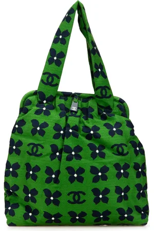 CHANEL 2002-2003 CC Printed Canvas Floral Frame tote bag