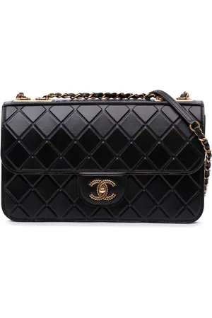 CHANEL 2015-2016 Embossed Calfskin Single Flap shoulder bag