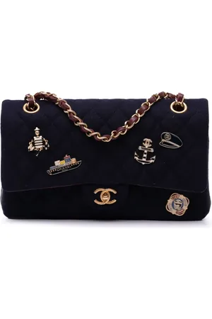 CHANEL 2018-2019 Medium Classic Wool Paris-Hamburg Charms Double Flap shoulder bag