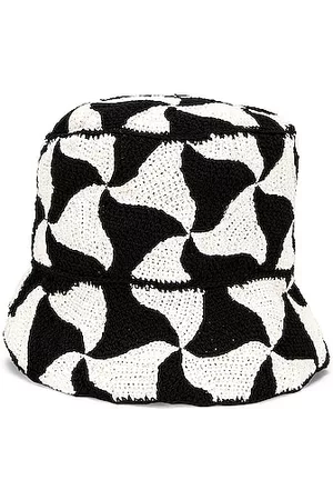 Bottega Veneta Wavy Triangle Crochet Bucket Hat in &