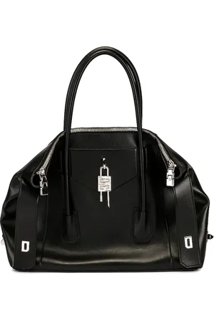 Givenchy Medium Antigona Lock Soft Bag in - . Size all.