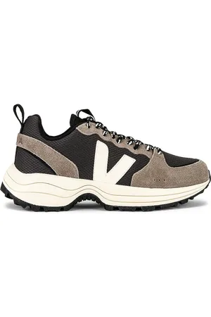 Veja Venturi Sneaker in - Charcoal. Size 43 (also in ).