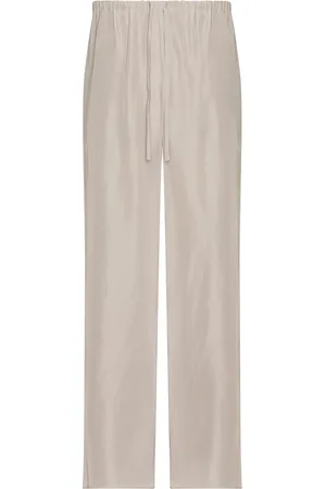 The Row Jugio Pant in - Cream. Size M (also in ).