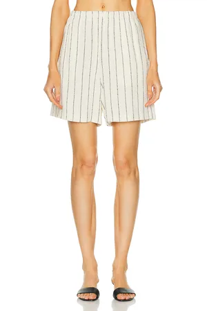 Loulou de Saison Hada Short in - Ivory. Size M (also in ).