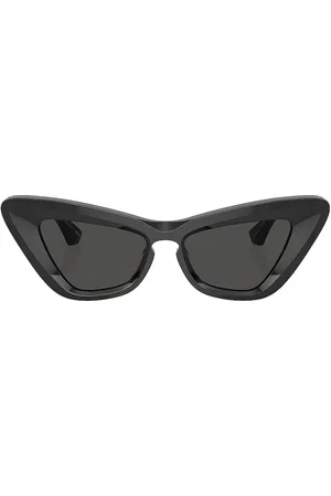 Burberry Cat Eye Sunglasses in - Black. Size all.