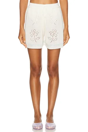 Calle Del Mar Dinner Party Short in - White. Size M (also in S).