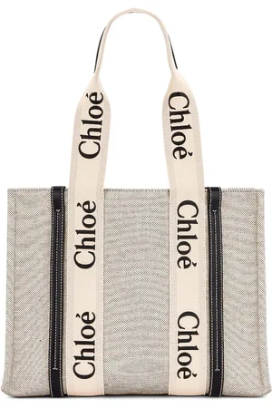 Chloé Medium Woody Tote Bag in - Beige. Size all.