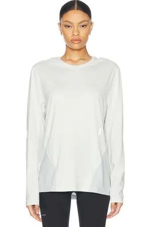 On Running Running PAF Lg Top in - Ivory. Size S (also in XS).