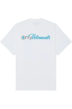 Vetements Only Regular T-Shirt in - . Size L (also in ).