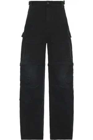 Balenciaga Cargo Pants in - Black. Size L (also in M).