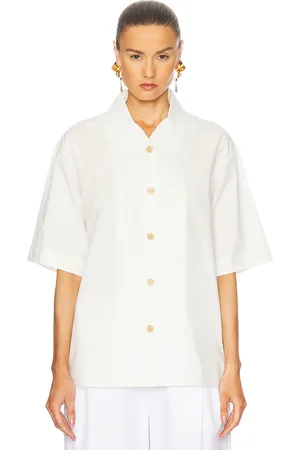 Khaite Owen Top in - . Size 0 (also in 2, 4, 6, 8).