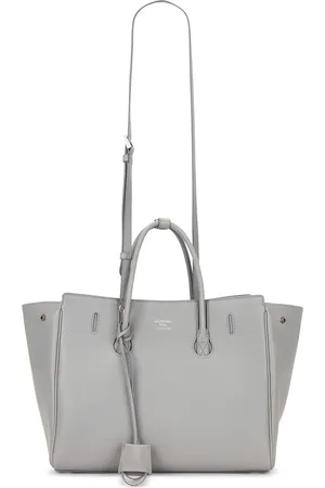 Balenciaga Hampton Small Carry All Bag in Grey - Grey. Size all.