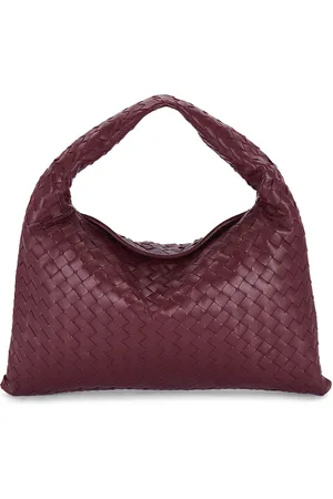 Bottega Veneta Hop Bag in - Burgundy. Size all.