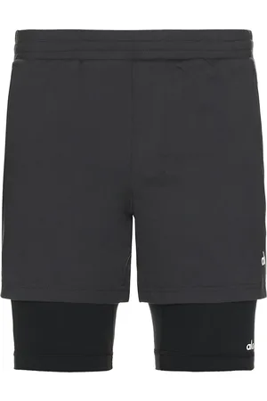 alo Conquer React 2 in 1 Performance Short in - Grey. Size L (also in XL/1X).