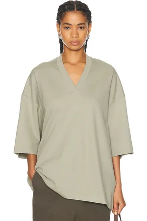 FEAR OF GOD Viscose Milano V-neck Tee in - Grey. Size XL/1X (also in ).