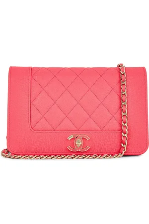 CHANEL Caviar Vintage Mademoiselle Wallet on Chain in - Coral. Size all.