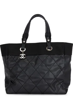 CHANEL Medium Paris-Biarritz Tote Bag in - . Size all.