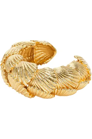Chloé Shell Bracelet in - Metallic Gold. Size all.