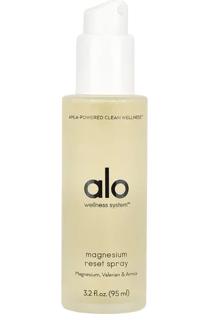 alo Magnesium Reset Mist in N/A - Beauty: NA. Size all.
