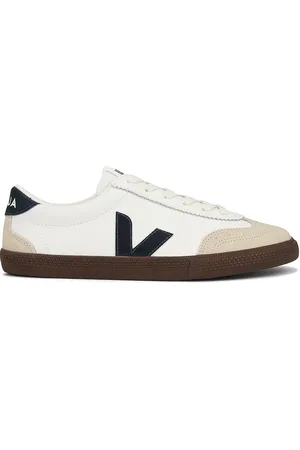 Veja Volley in - White. Size 40 (also in 41, 42, 43, 44).