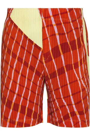 Issey Miyake Windswept Plaid Shorts in - Red. Size 2 (also in 3).