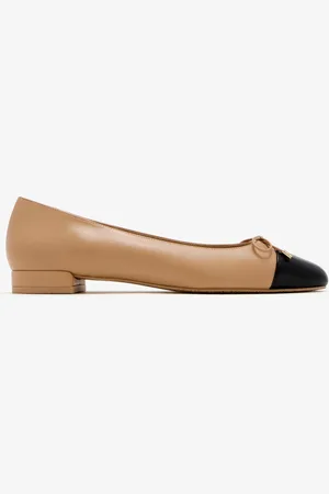 Stuart Weitzman Sleek bow ballet flats